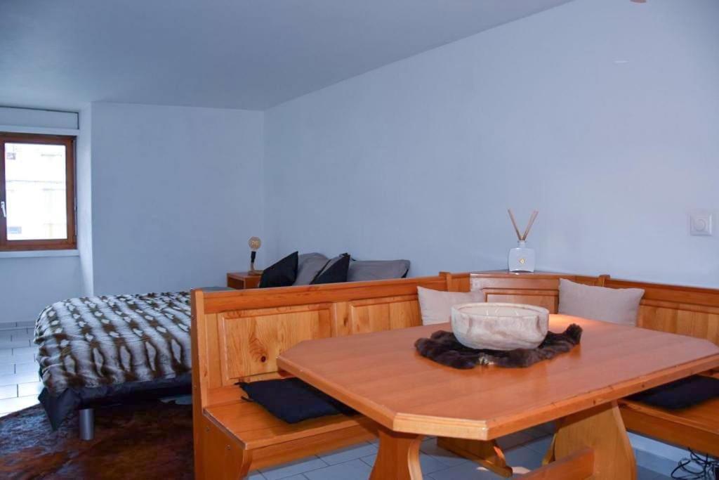Apartment Private With Parking Spot In The Center *