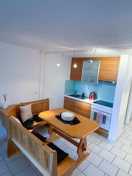 Apartment Private With Parking Spot In The Center
